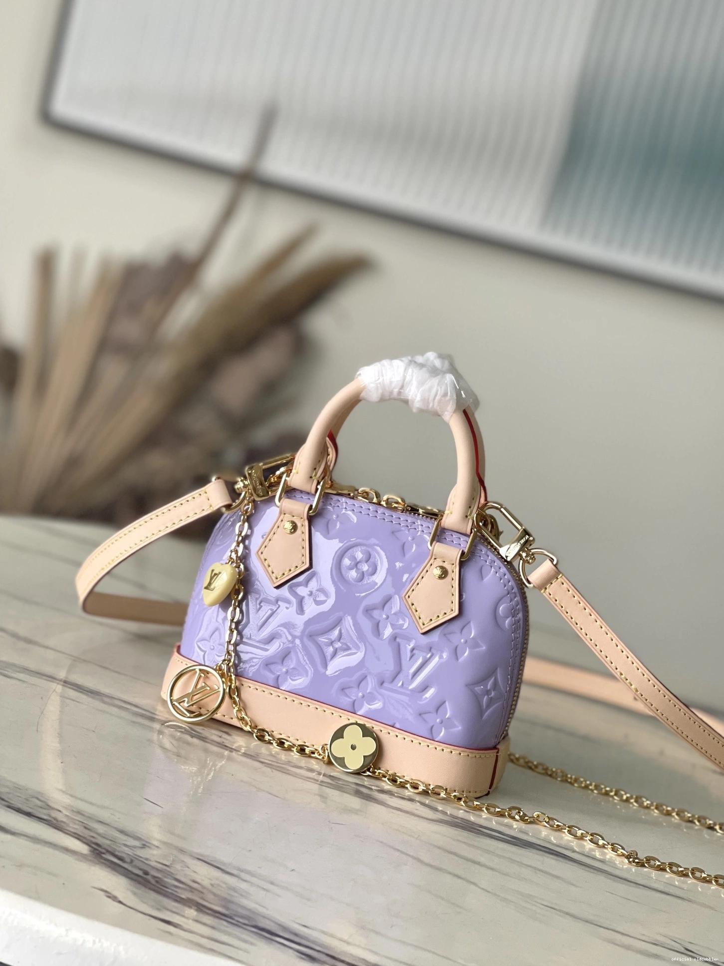 Official oldcobbler VUITTON Nano LOUIS Alma-18*12*8cm 0709